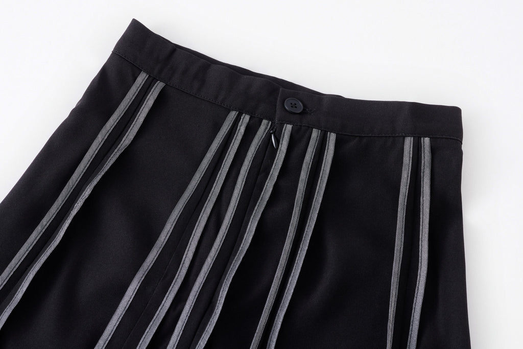 Pleated skirt
